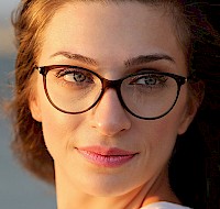 Wear Glasses? Follow These Makeup Tips